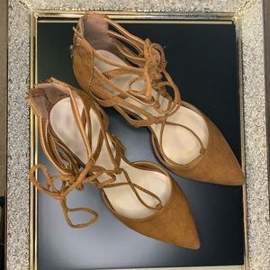 Marc Fisher Women’s point heels